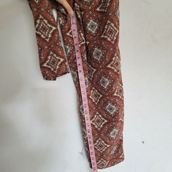 H&M Red Brown Aztec Geometric Diamond Print Pull On Elastic Waist Wide Leg Pants - Picture 7 of 11